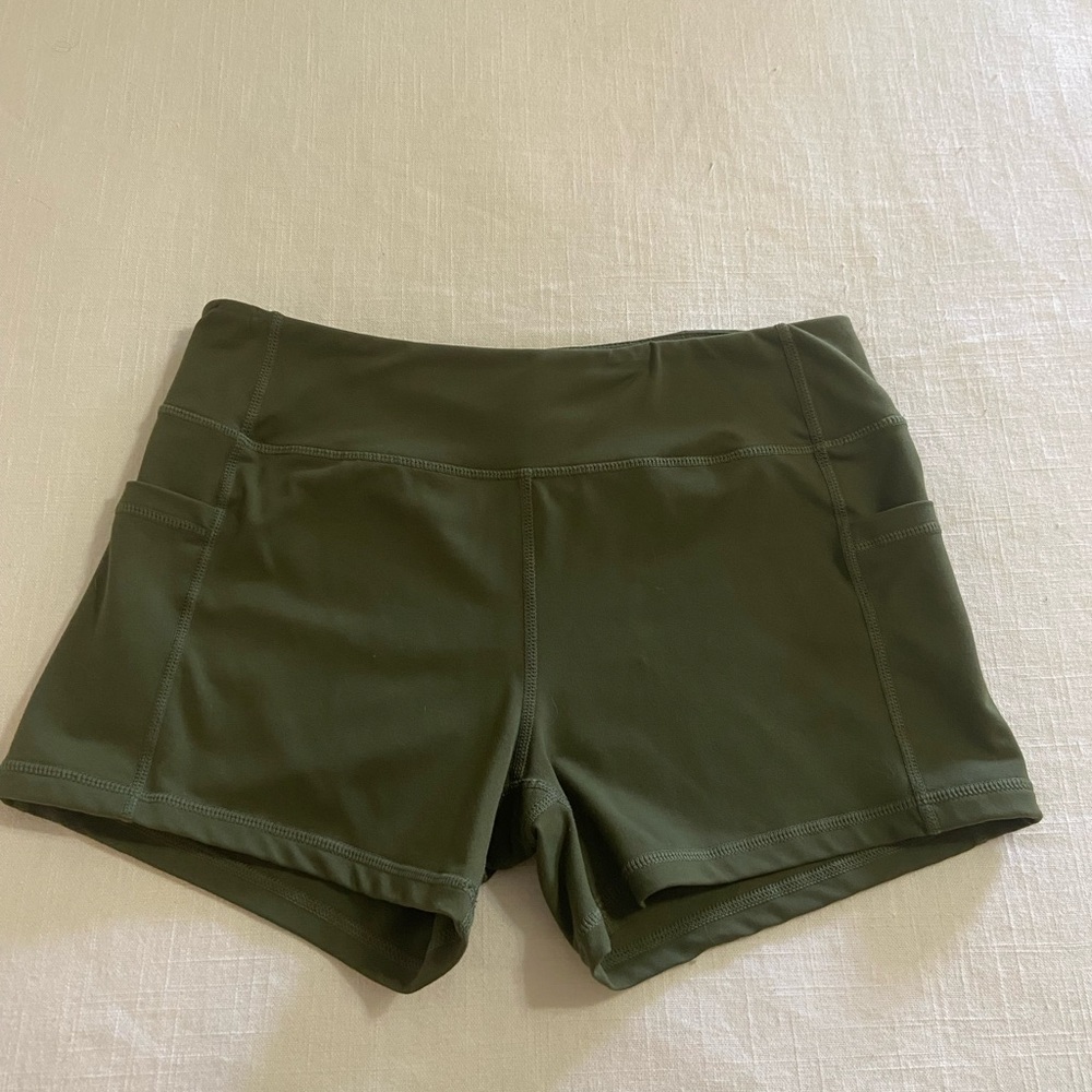 Born Primitive Stride Booty short